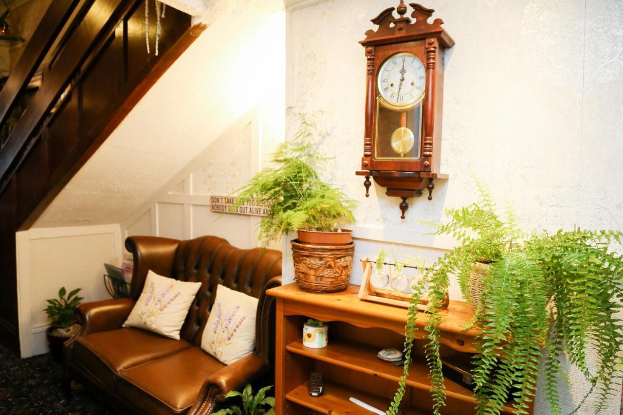 Avarest House Bb Adults Only Портраш Екстер'єр фото